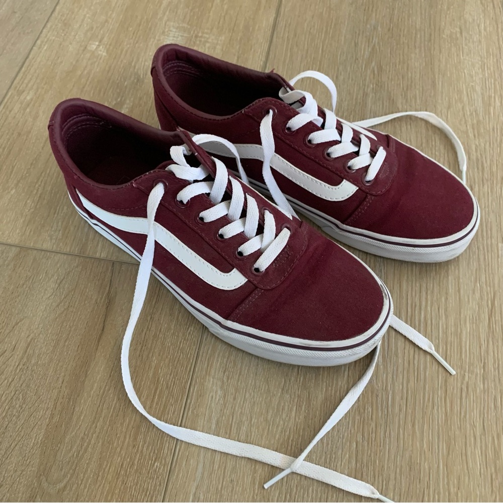 Vans Old Skool- Maroon and White